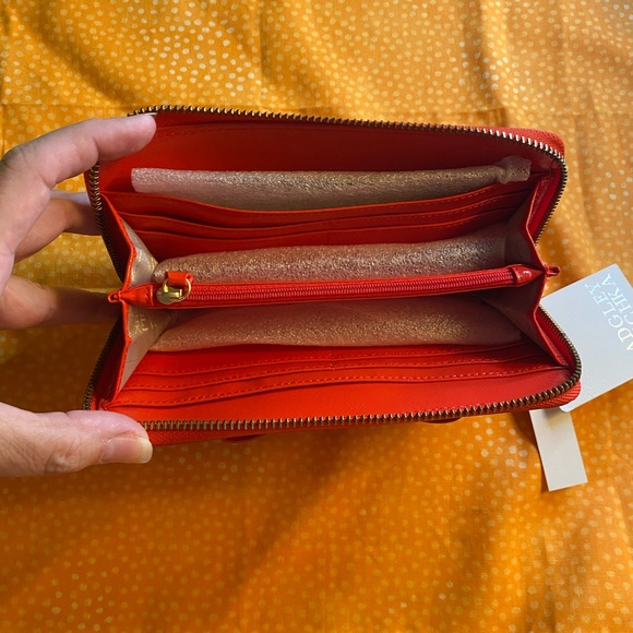 Badgley Mischka Poppy Colored zippy Wallet - Picture 8 of 8